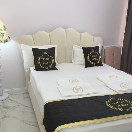 Doctor House Hotel Talas Bagian luar foto